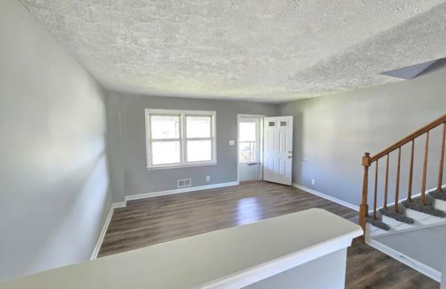 2200 Redthorn Road photos photos