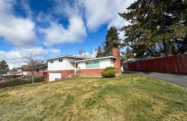 3 Bedroom, 1.5 Bath House in Pacific Terrace neighborhood photos photos