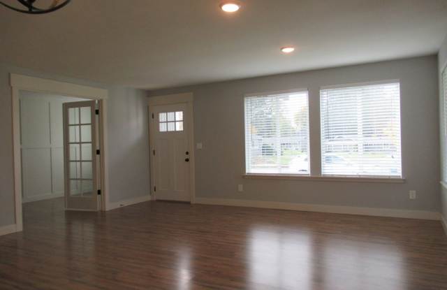 3833 North Winnifred Street Gallery 3