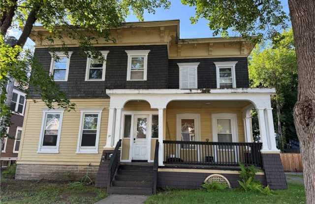 31 Cedar Street photos photos