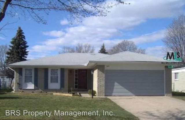 14923 West Point Dr - 14923 Westpoint Dr, Sterling Heights, MI 48313