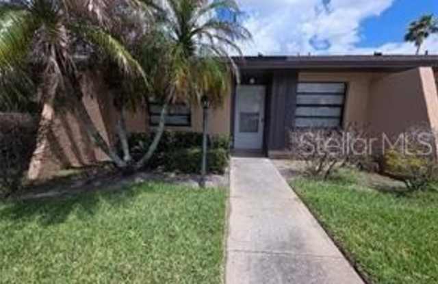 2219 CARIBBEAN Drive S Gallery 1