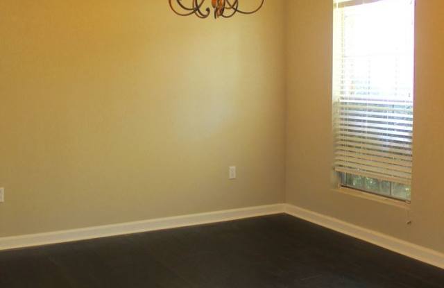 429 Kimmeridge Dr. Gallery 4