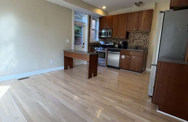 1135 Summit Street - 1 Gallery 3