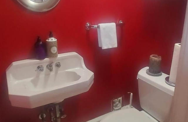 127 S WARNER Street photos photos