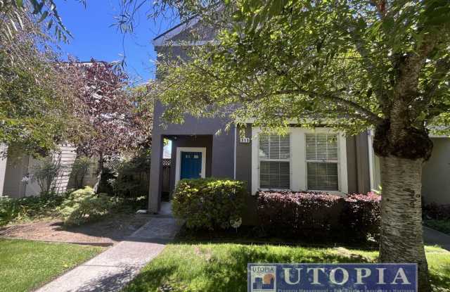 Quiet Beautiful 3 Bed, 2.5 Bath Property Near UCSC photos photos