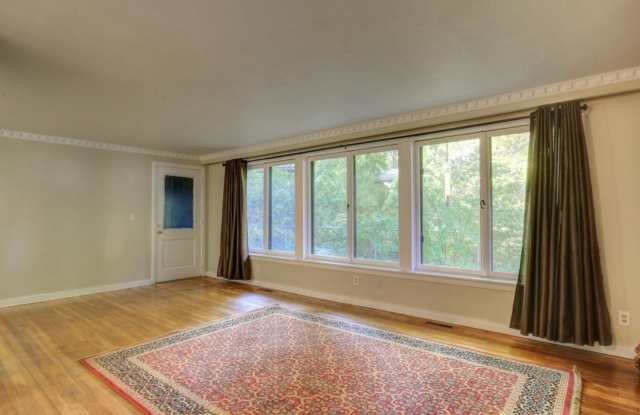 3 bedroom 1 bath home - Available August - 302 Flora Drive, Champaign, IL 61821