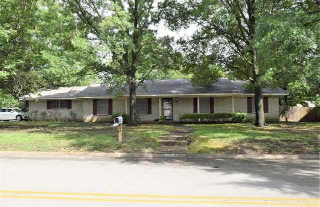 501 Dobbins Road - 501 Dobbins Rd, Corsicana, TX 75110
