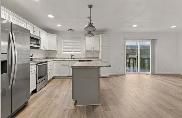 1625 10th Ave E #210 - 1 Gallery 2