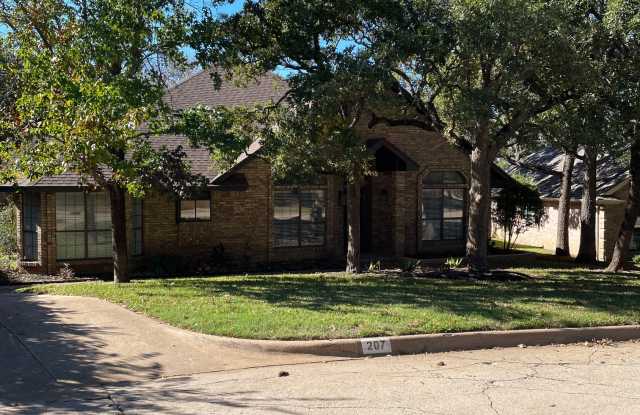 207 Pebble Beach Drive - 207 Pebblebeach Drive, Trophy Club, TX 76262