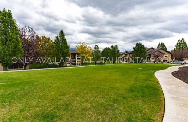 2032 West Golden Pond Way Gallery 3