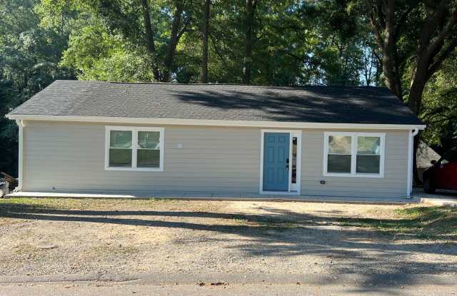 2BR/2BA Updated Home – Convenient Gastonia Location - 915 Brandon St photos photos