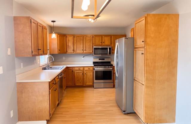 12422 Tippecanoe Pl Gallery 3