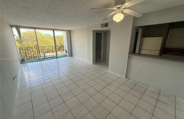 310 Fontainebleau Blvd photos photos 310 Fontainebleau Blvd photos photos