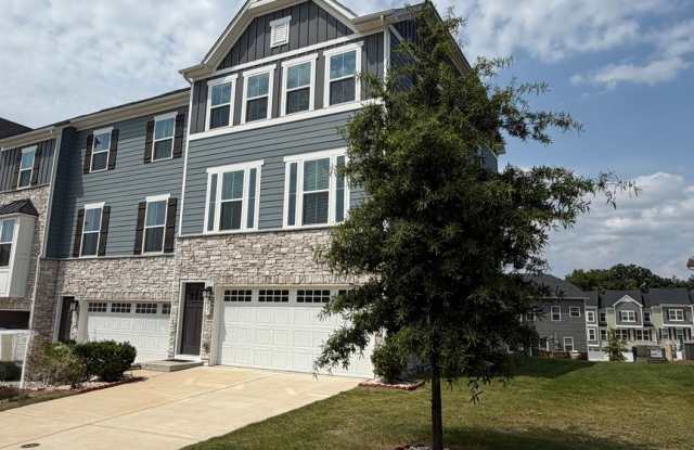 Exclusively Offered By Muse Realty Rentals, LLC Gallery 1