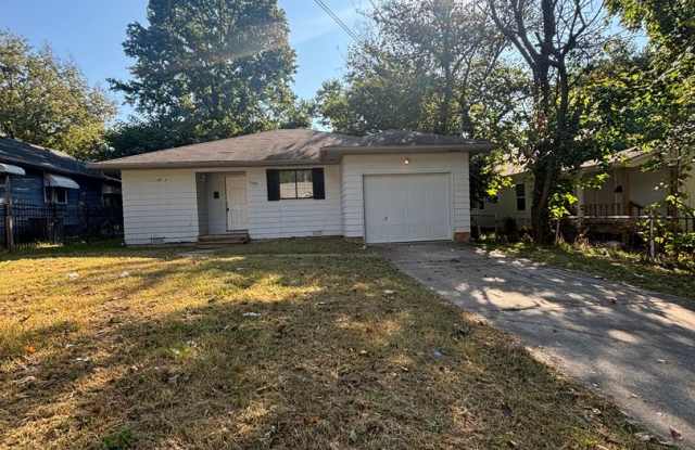 Beautiful 2 bedroom 1 bath 1 car garage photos photos