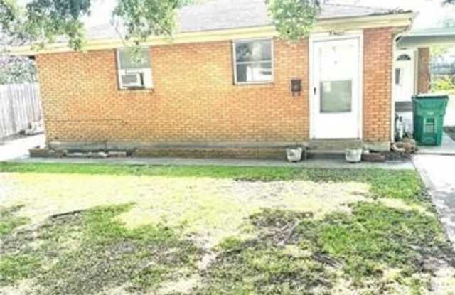 945 HELIOS Avenue photos photos