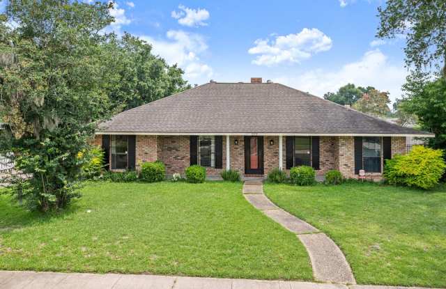 Nestled in Parkview Oaks South! photos photos