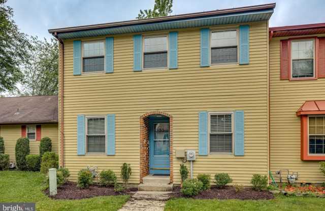 33 BLACKHAWK COURT photos photos