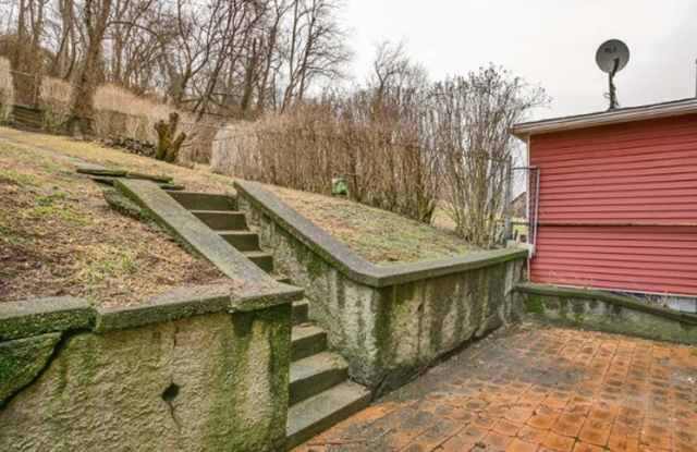 NEWLY RENOVATED 2-BEDROOM HOME IN TARENTUM – $850/MONTH! Gallery 4