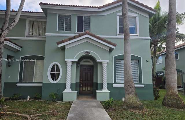 1410 SE 24th Ct photos photos