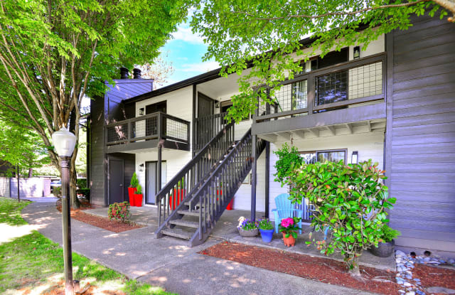 Woodlake Apartments Gallery 3