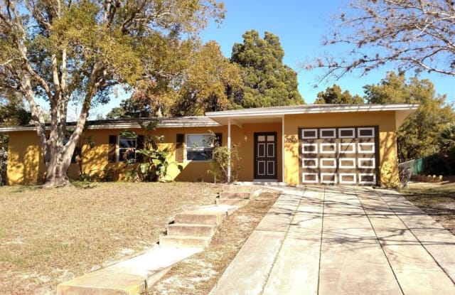 7061 Fairlawn St - 7061 Fairlawn Street, Spring Hill, FL 34606