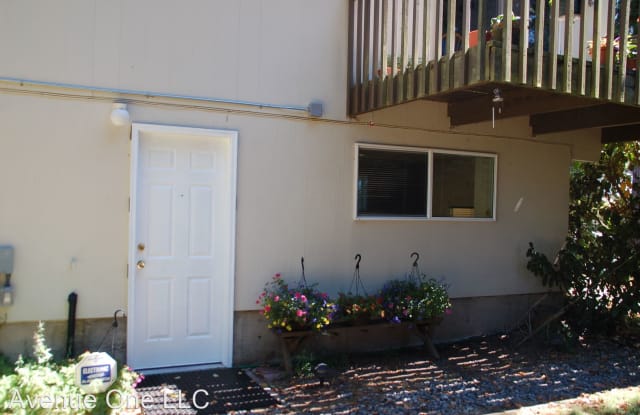 12324 SE 74th Street - 12324 Southeast 74th Street, Newcastle, WA 98056