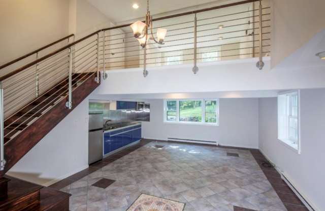 1833 MONTGOMERY AVENUE Gallery 3