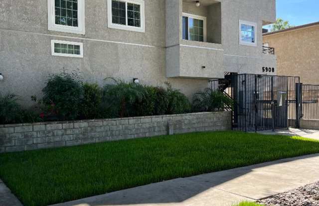 5908 Cedros Avenue photos photos