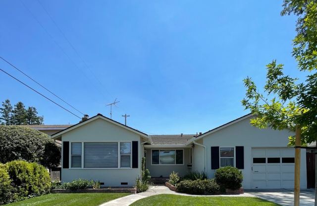 4 Bedroom, 2 Bath - Santa Clara photos photos