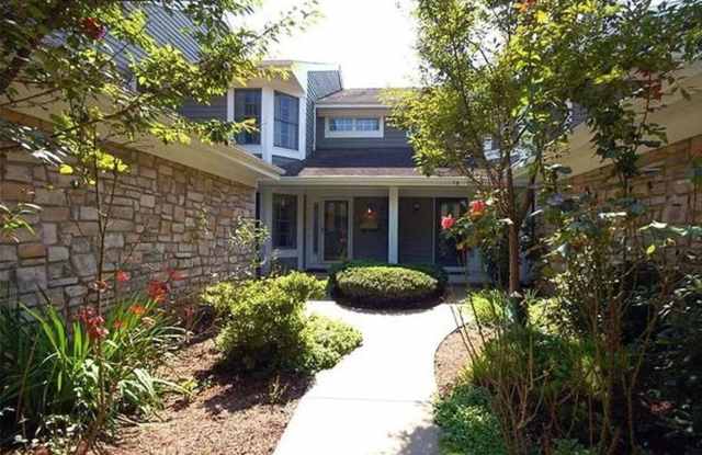 52 Springwood Ct - 52 Springwood Court, Heathcote, NJ 08540