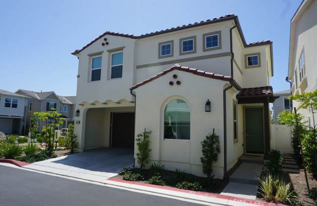 Stunning 4 Bedroom 3 Bath Plus Loft Home in Costa Mesa photos photos