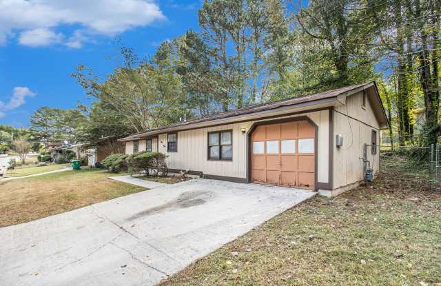 3 bdrm, 2 bath in Lithonia Gallery 1