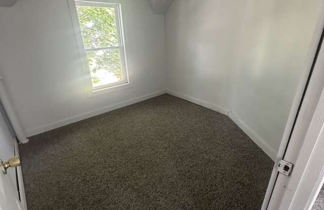 160 Washington Street - B Gallery 3