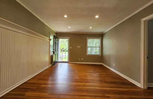 **Available Now** 303 Brandywine Rd. Savannah Ga. Gallery 4