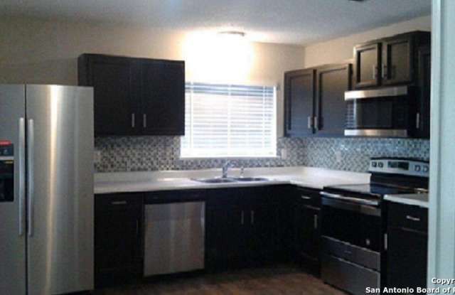 16331 Boulder Pass St Gallery 3