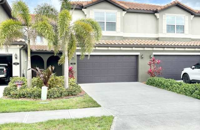 Spacious 3BR Townhome in Satellite Beach photos photos