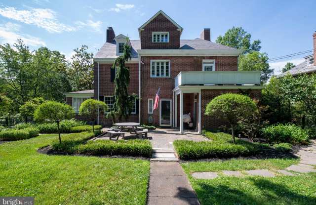 226 E 39TH STREET - 226 East 39th Street, Baltimore, MD 21218