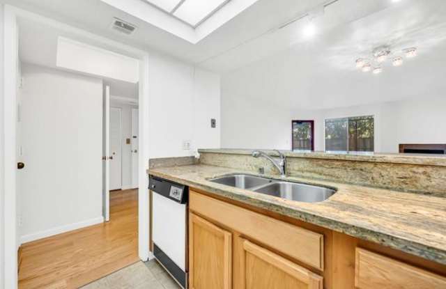 825 La Playa St Apt 126 Gallery 4