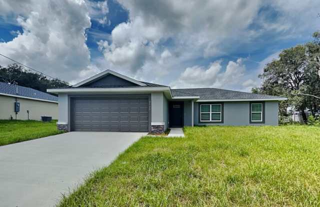 8520 N Sussex Dr - 8520 North Sussex Drive, Citrus Springs, FL 34434