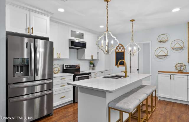 4719 COLLEGE Street photos photos