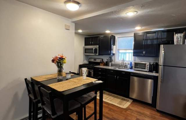 224 West 6th photos photos