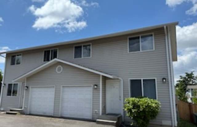 Fabulous 2-Bedroom Duplex w/Attached Garage  Fenced Yard! photos photos