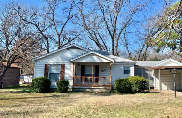 1001 Lydick Lane - 1001 Lydick Lane, River Oaks, TX 76114