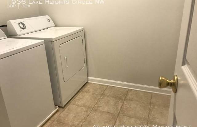 1936 Lake Heights Circle NW Gallery 4