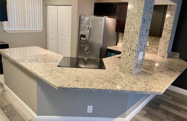 117 Lake Emerald Dr Gallery 1