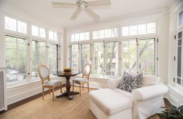 901 West Ainslie St. photos photos