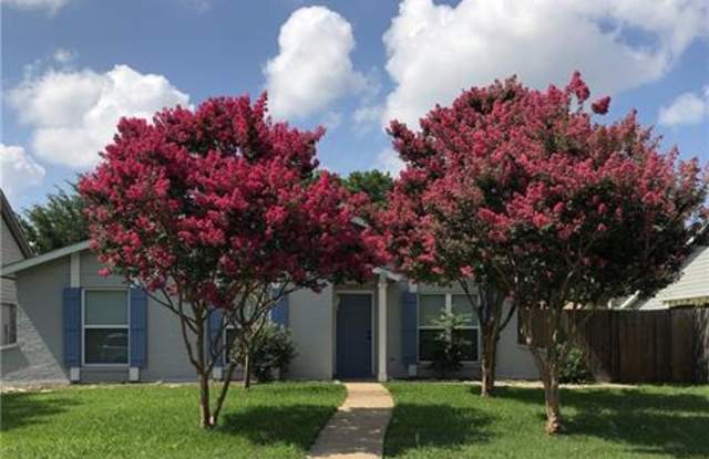 2901 Hazelwood Drive Gallery 2