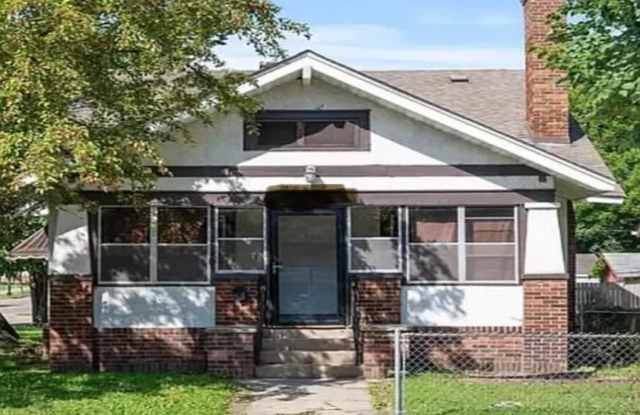 3201 North Humboldt Avenue photos photos